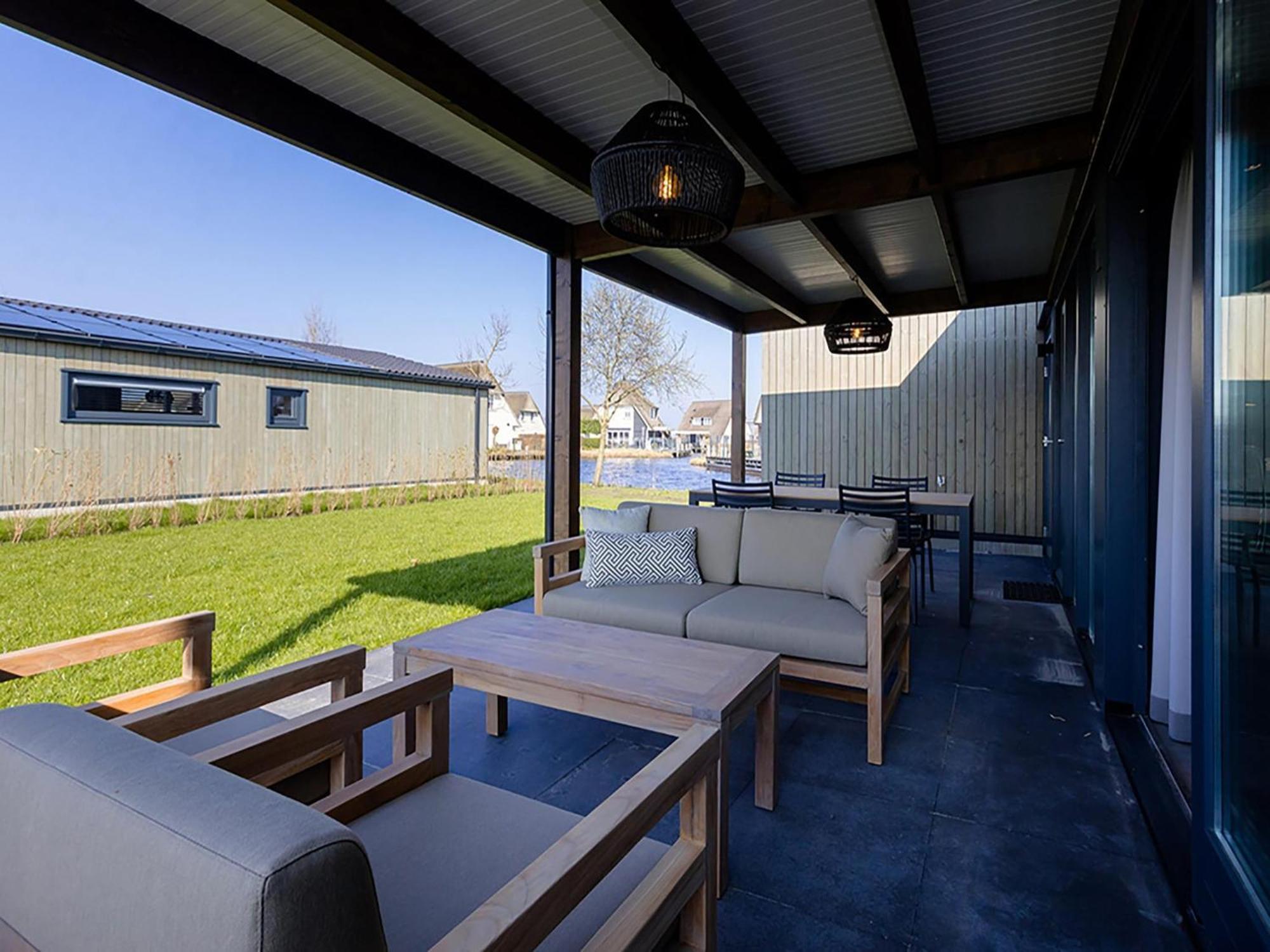 Luxury Docklodge On The Water Delfstrahuizen Zewnętrze zdjęcie